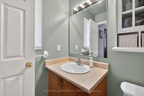 Photo 26 at 70 Burgess Crescent, Summerhill Estates, Newmarket