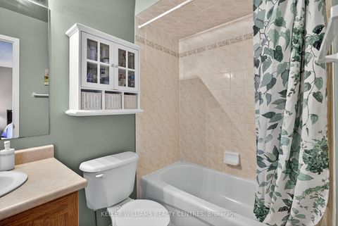 Photo 27 at 70 Burgess Crescent, Summerhill Estates, Newmarket