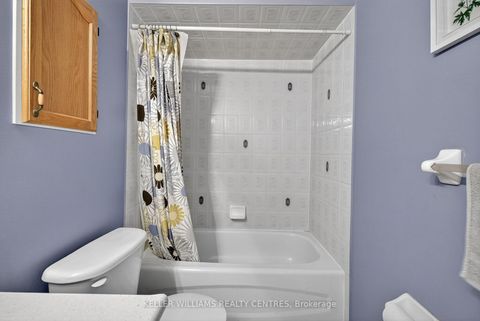 Photo 32 at 70 Burgess Crescent, Summerhill Estates, Newmarket