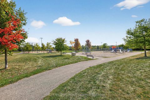 Photo 43 at 70 Burgess Crescent, Summerhill Estates, Newmarket