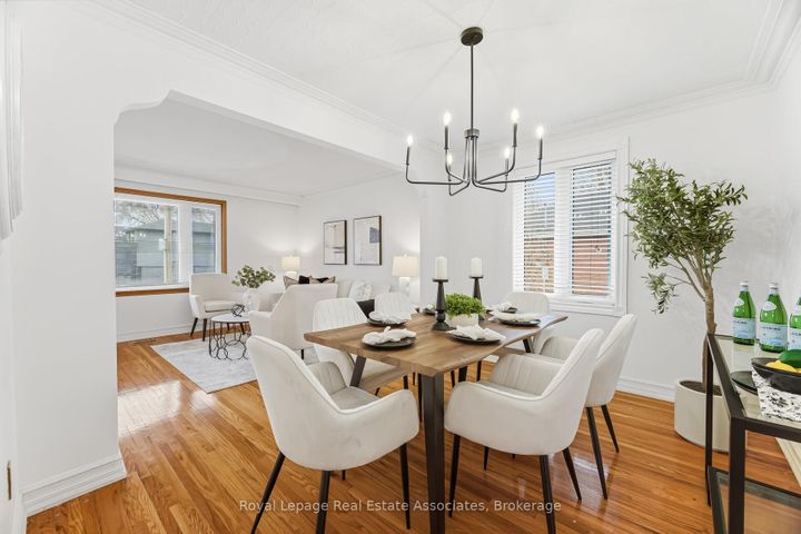 Photo 6 at 5 Rosewood Avenue, Queensway, Toronto