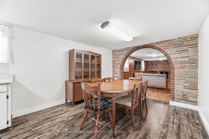 Photo 29 at 5 Rosewood Avenue, Queensway, Toronto