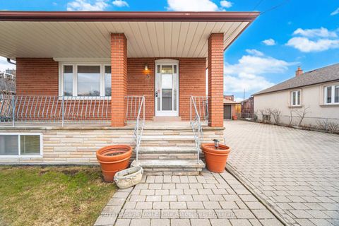 Photo 1 at 5 Rosewood Avenue, Queensway, Toronto