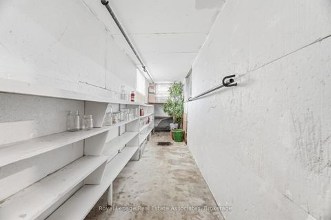 Photo 33 at 5 Rosewood Avenue, Queensway, Toronto