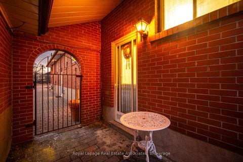 Photo 36 at 5 Rosewood Avenue, Queensway, Toronto