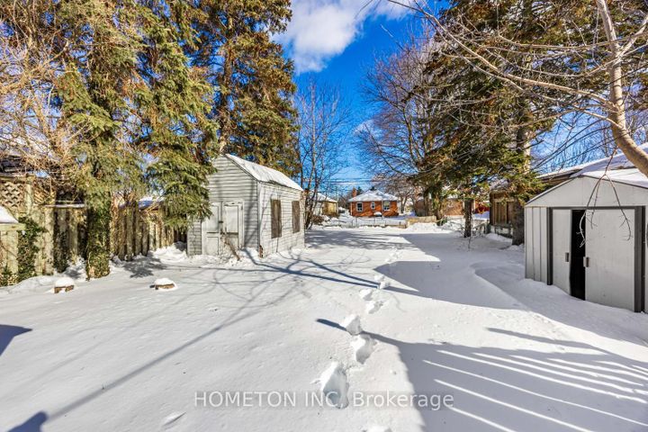 Photo 3 at 147 Lilian Drive, Maryvale, Toronto