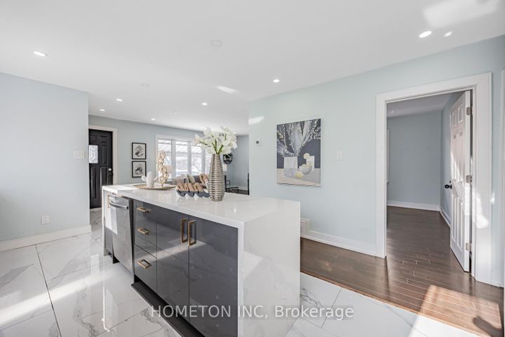 Photo 12 at 147 Lilian Drive, Maryvale, Toronto
