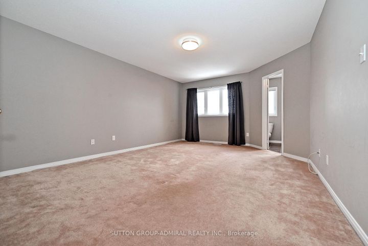 Photo 20 at 41 Big Hill Crescent, Patterson, Vaughan