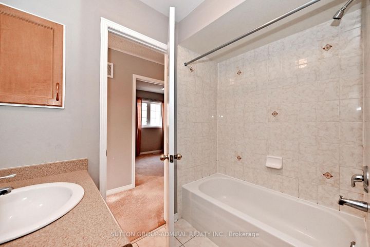 Photo 39 at 41 Big Hill Crescent, Patterson, Vaughan