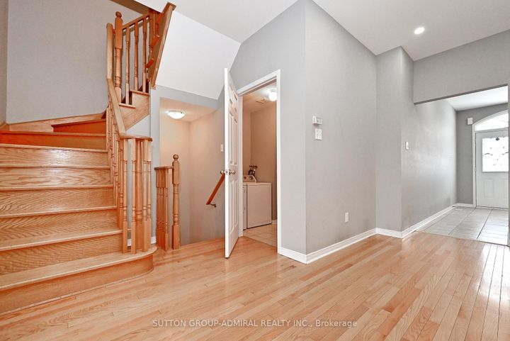 Photo 41 at 41 Big Hill Crescent, Patterson, Vaughan