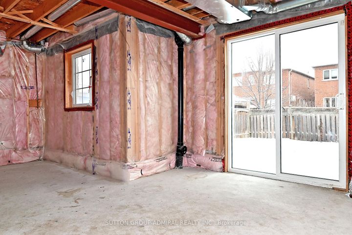 Photo 44 at 41 Big Hill Crescent, Patterson, Vaughan