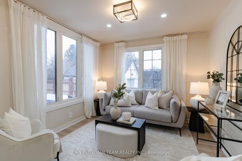 Photo 2 at 752 Douglas Street, Lakeview, Oshawa