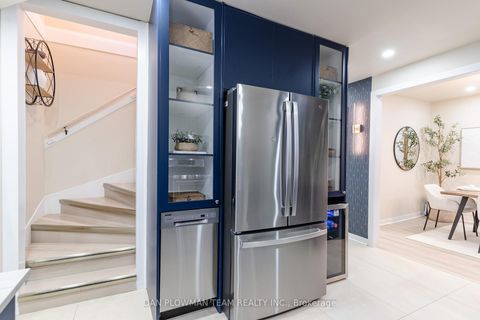 Photo 10 at 752 Douglas Street, Lakeview, Oshawa