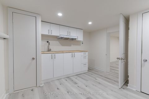 Photo 22 at 752 Douglas Street, Lakeview, Oshawa