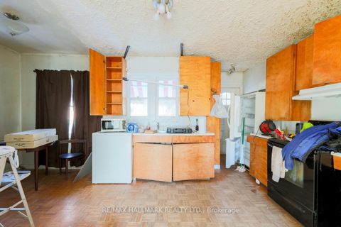 Photo 4 at 63 Highview Avenue, Cliffside, Toronto