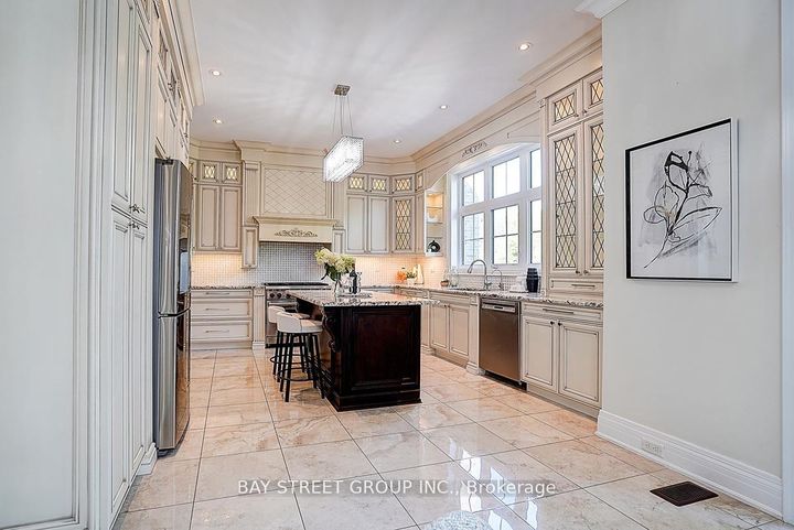 Photo 5 at 80 LADY JESSICA Drive, Patterson, Vaughan