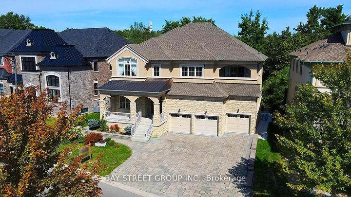 Photo 7 at 80 LADY JESSICA Drive, Patterson, Vaughan