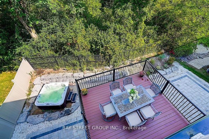 Photo 11 at 80 LADY JESSICA Drive, Patterson, Vaughan