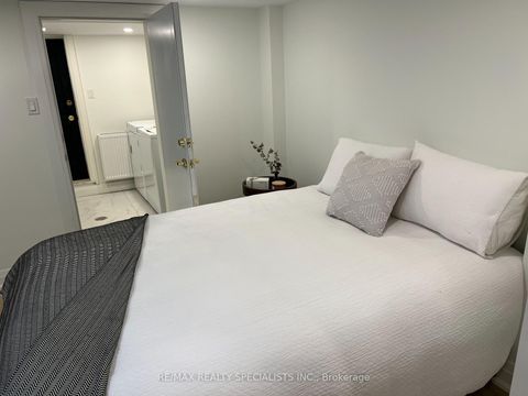 Photo 32 at 252 Earlscourt Avenue, Fairbank, Toronto