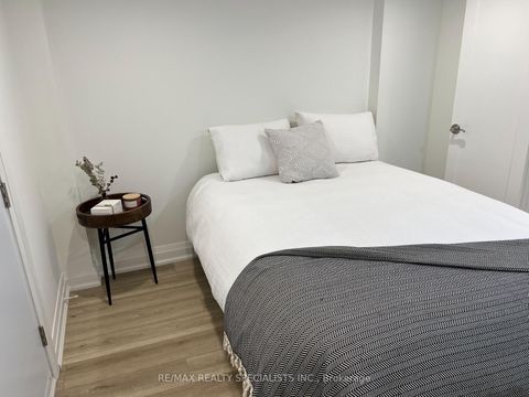 Photo 33 at 252 Earlscourt Avenue, Fairbank, Toronto