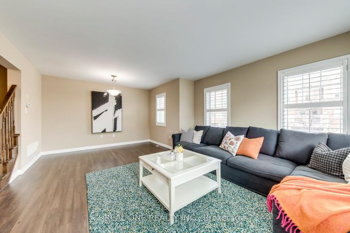 Photo 16 at 369 Timberland Gate, GO Glenorchy, Oakville