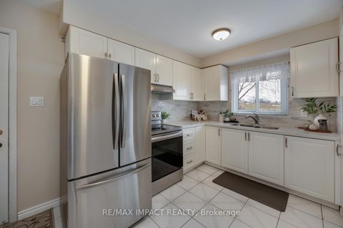 Photo 6 at 672 Galahad Drive, Eastdale, Oshawa