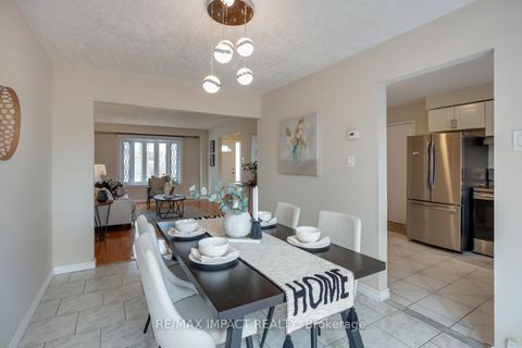 Photo 11 at 672 Galahad Drive, Eastdale, Oshawa