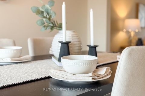 Photo 13 at 672 Galahad Drive, Eastdale, Oshawa