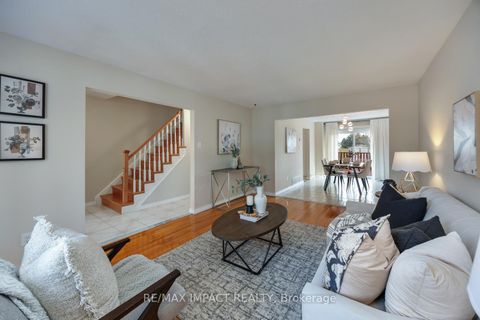 Photo 16 at 672 Galahad Drive, Eastdale, Oshawa