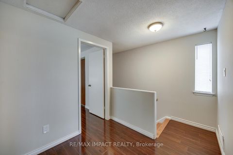 Photo 21 at 672 Galahad Drive, Eastdale, Oshawa