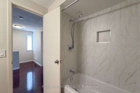 Photo 27 at 672 Galahad Drive, Eastdale, Oshawa