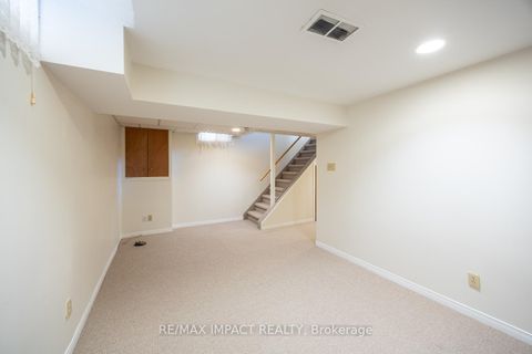 Photo 34 at 672 Galahad Drive, Eastdale, Oshawa