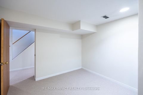 Photo 37 at 672 Galahad Drive, Eastdale, Oshawa