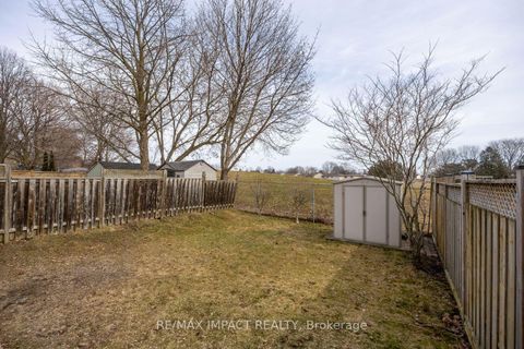 Photo 46 at 672 Galahad Drive, Eastdale, Oshawa