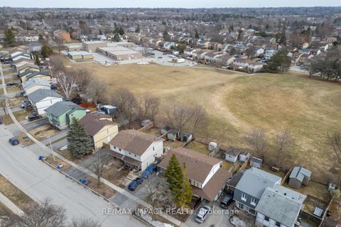 Photo 48 at 672 Galahad Drive, Eastdale, Oshawa