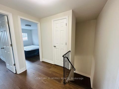 Photo 13 at #61 - 120 Beverly Glen Boulevard, L'Amoreaux, Toronto