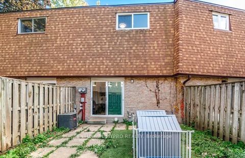 Photo 23 at #61 - 120 Beverly Glen Boulevard, L'Amoreaux, Toronto