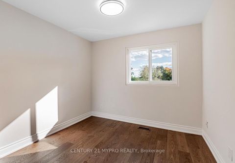 Photo 25 at #61 - 120 Beverly Glen Boulevard, L'Amoreaux, Toronto