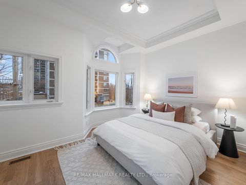 Photo 28 at 26 Eastmount Avenue, Danforth, Toronto