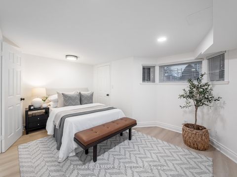 Photo 39 at 26 Eastmount Avenue, Danforth, Toronto