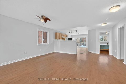 Photo 11 at 16 Glenhill Drive, Painswick South, Barrie