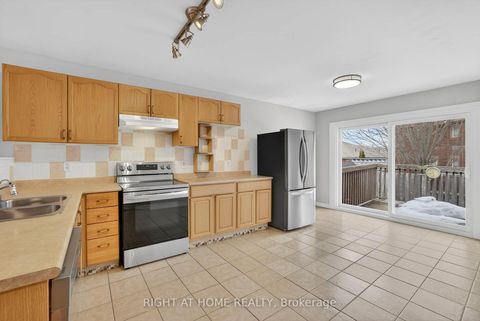 Photo 12 at 16 Glenhill Drive, Painswick South, Barrie