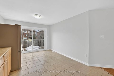 Photo 16 at 16 Glenhill Drive, Painswick South, Barrie