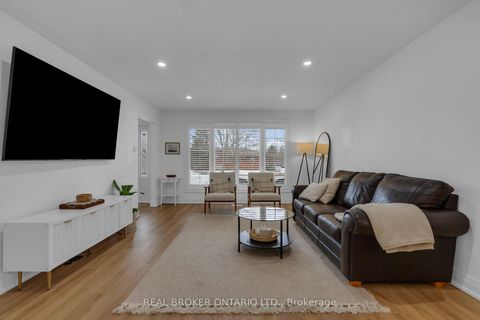 Photo 4 at 15 Buchanan Street, Grove East, Barrie