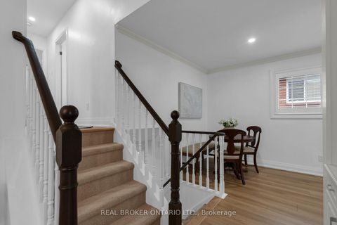 Photo 16 at 15 Buchanan Street, Grove East, Barrie