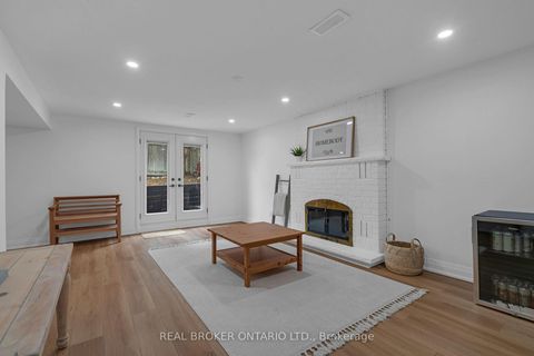 Photo 27 at 15 Buchanan Street, Grove East, Barrie