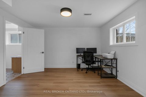 Photo 31 at 15 Buchanan Street, Grove East, Barrie