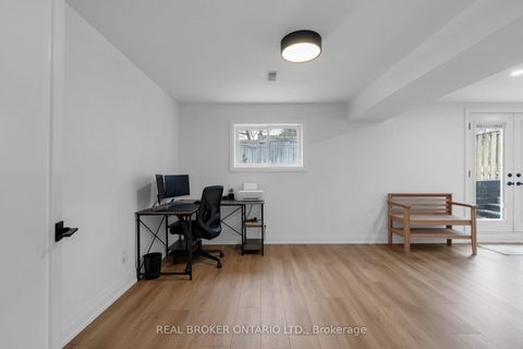 Photo 32 at 15 Buchanan Street, Grove East, Barrie