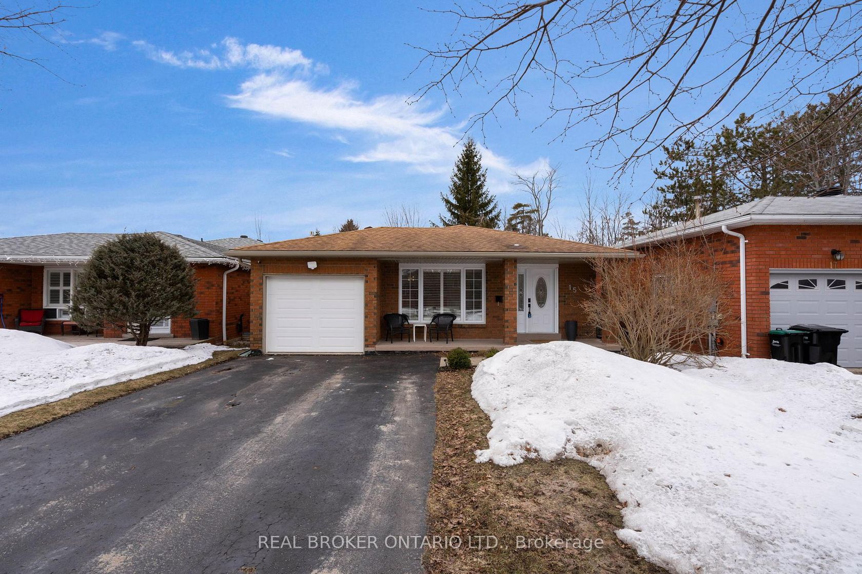 15 Buchanan Street, Grove East, Barrie photo 5