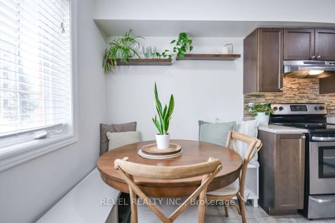 Photo 13 at 5 - 51 Ferndale Drive S, Ardagh, Barrie